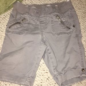 super cute justice grey shorts